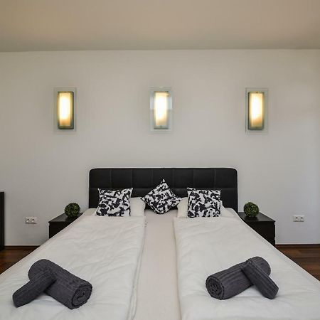 Castle Apartment With Panoramic Balcony ブダペスト エクステリア 写真