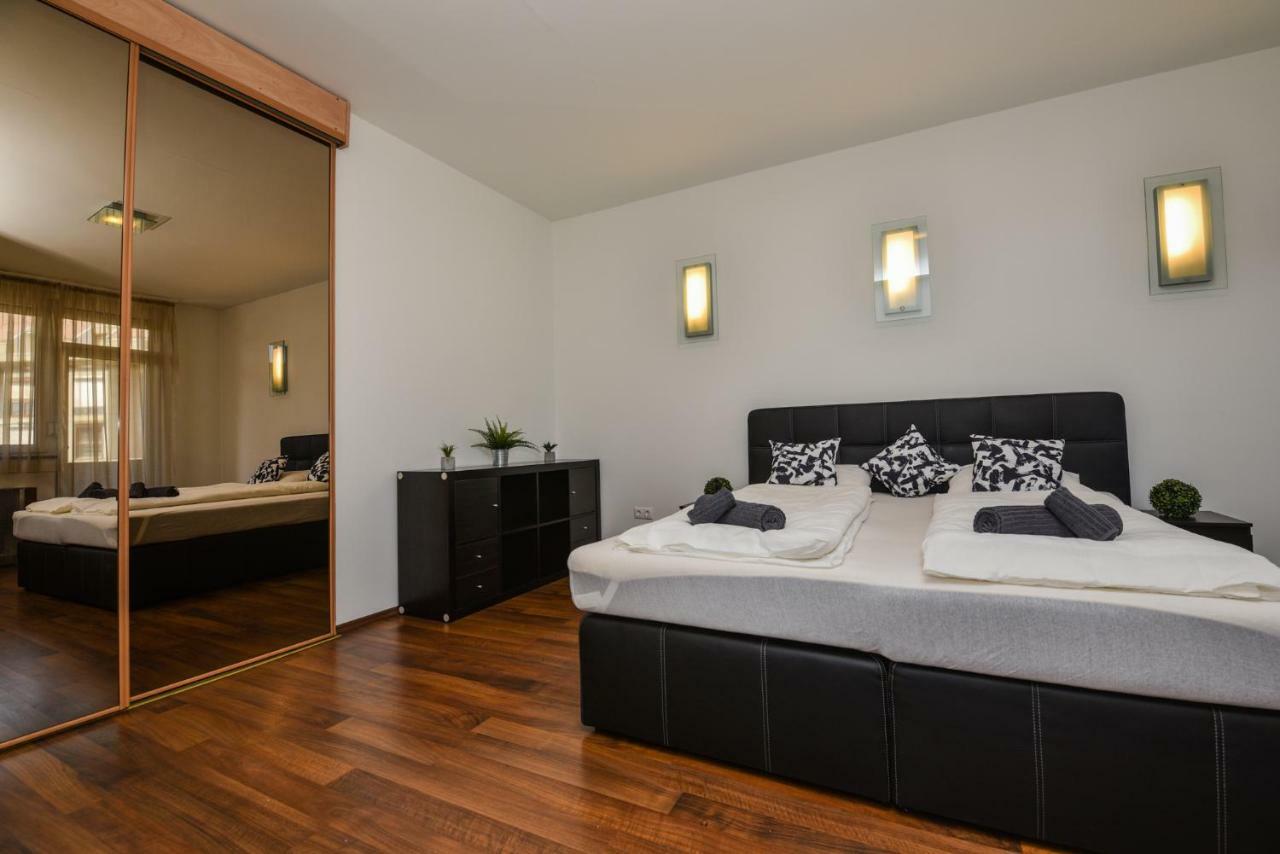 Castle Apartment With Panoramic Balcony ブダペスト エクステリア 写真